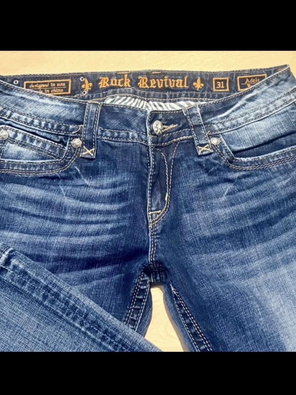 woman’s size 31/32 rock revival jeans